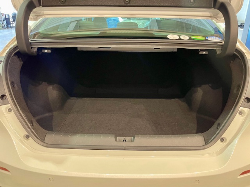 ホンダ インサイト