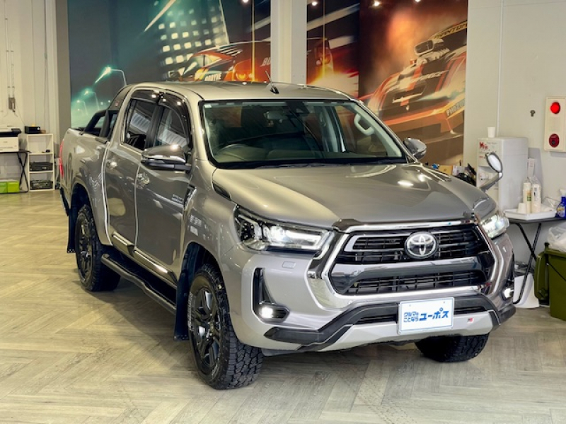 トヨタ ハイラックス Z ブラックパッケージ GRフロントバンパー