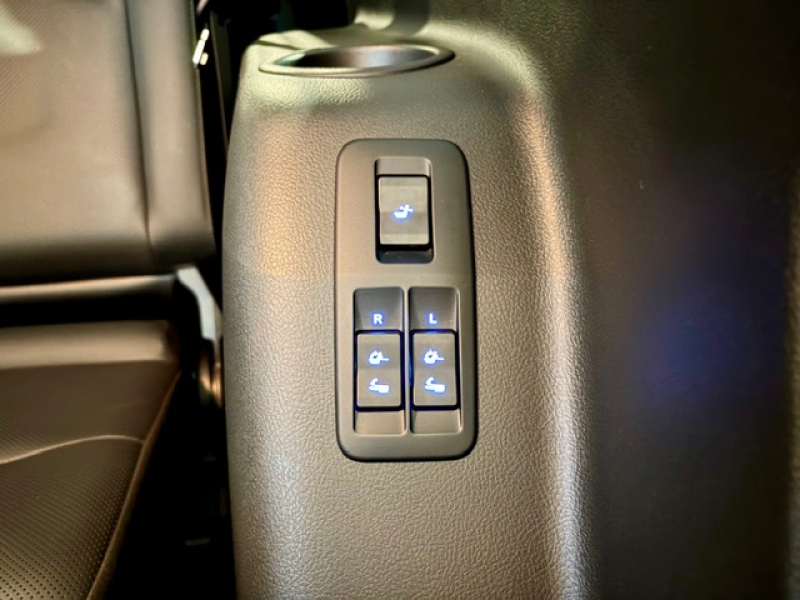 トヨタ ランドクルーザープラド