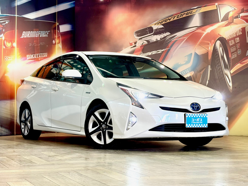 トヨタ プリウス