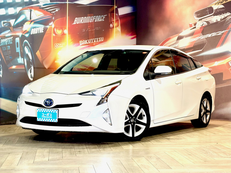 トヨタ プリウス