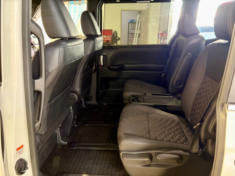 トヨタ ヴォクシー