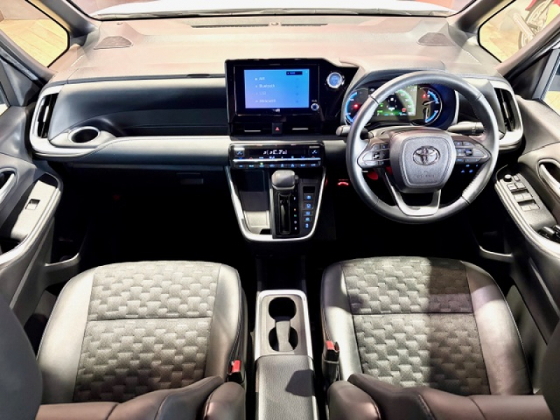 トヨタ ヴォクシー