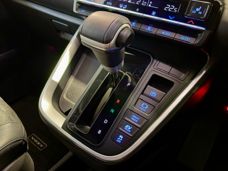 トヨタ ヴォクシー