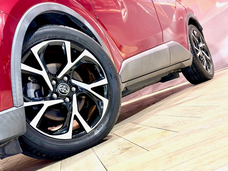 トヨタ C-HR