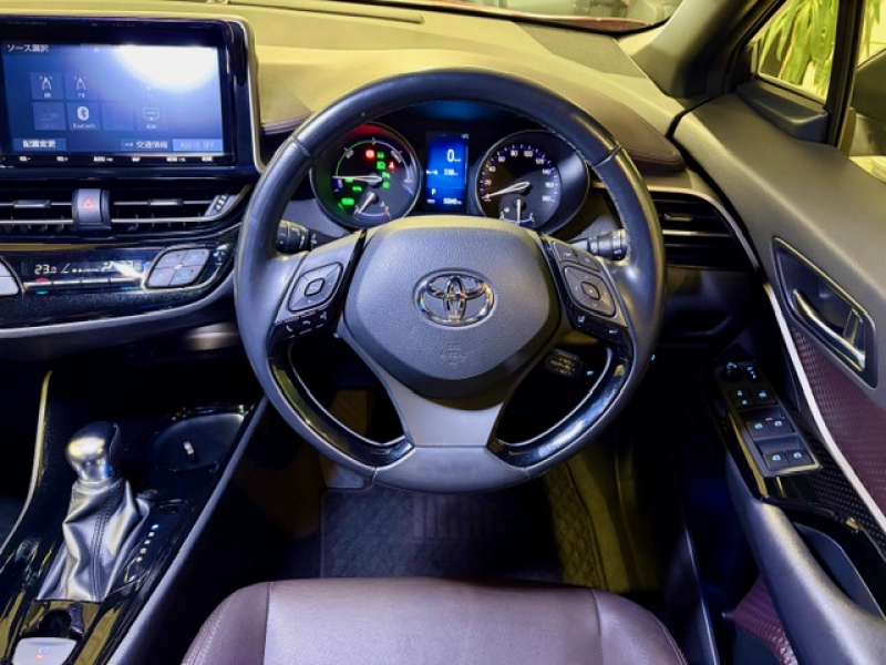 トヨタ C-HR