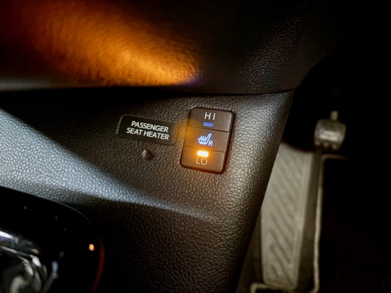 トヨタ プリウスPHV