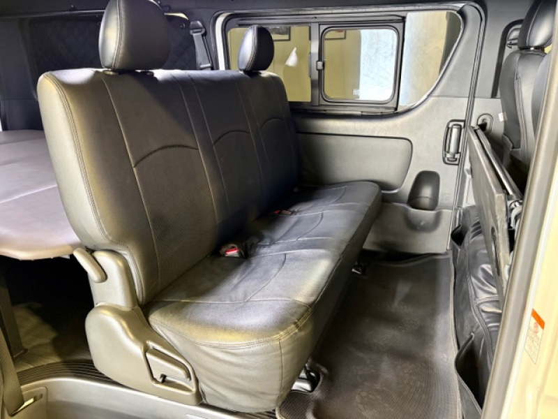 トヨタ ハイエースバン