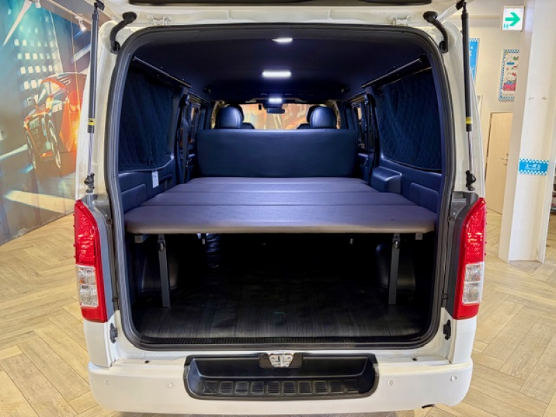 トヨタ ハイエースバン