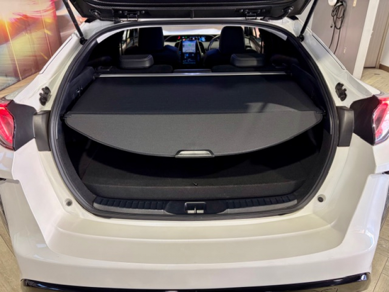 トヨタ プリウスPHV