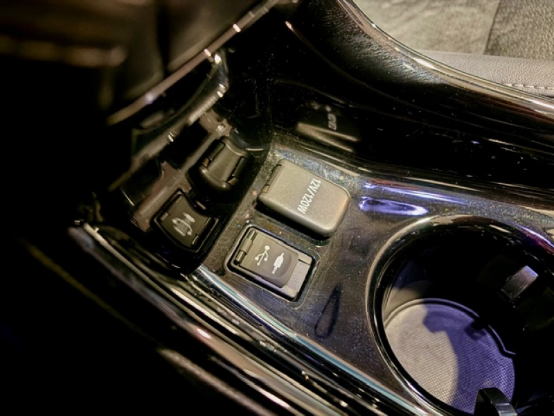 トヨタ プリウスPHV