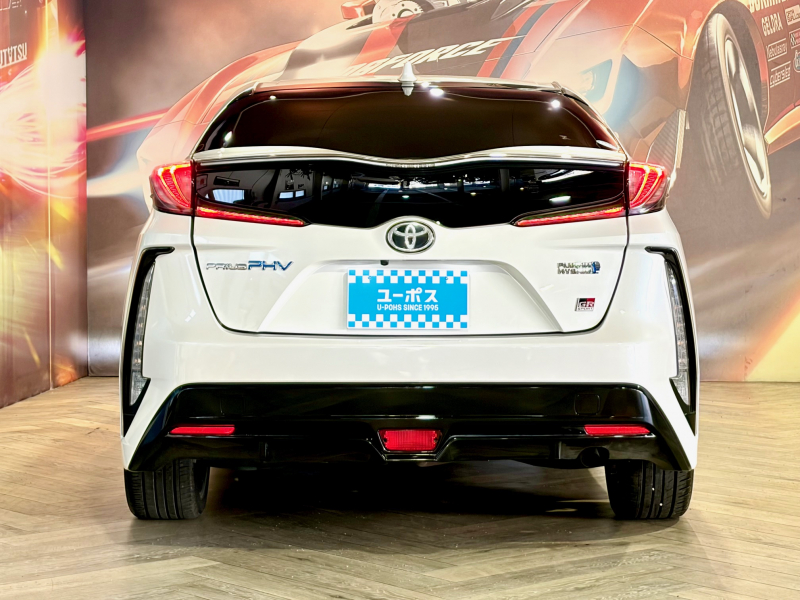トヨタ プリウスPHV