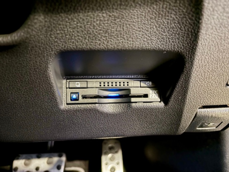 トヨタ プリウスPHV