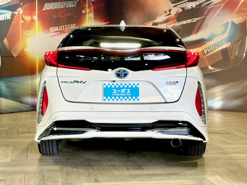 トヨタ プリウスPHV