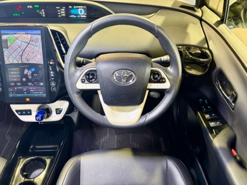 トヨタ プリウスPHV