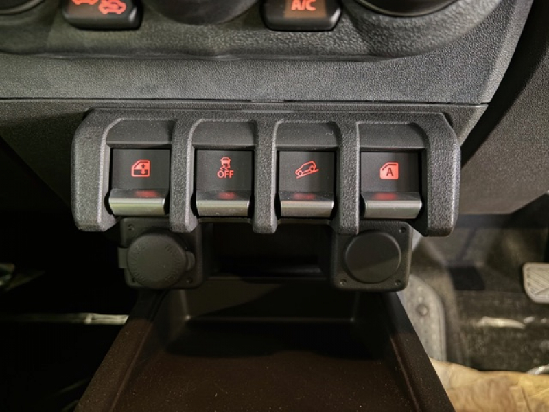 スズキ ジムニーシエラ