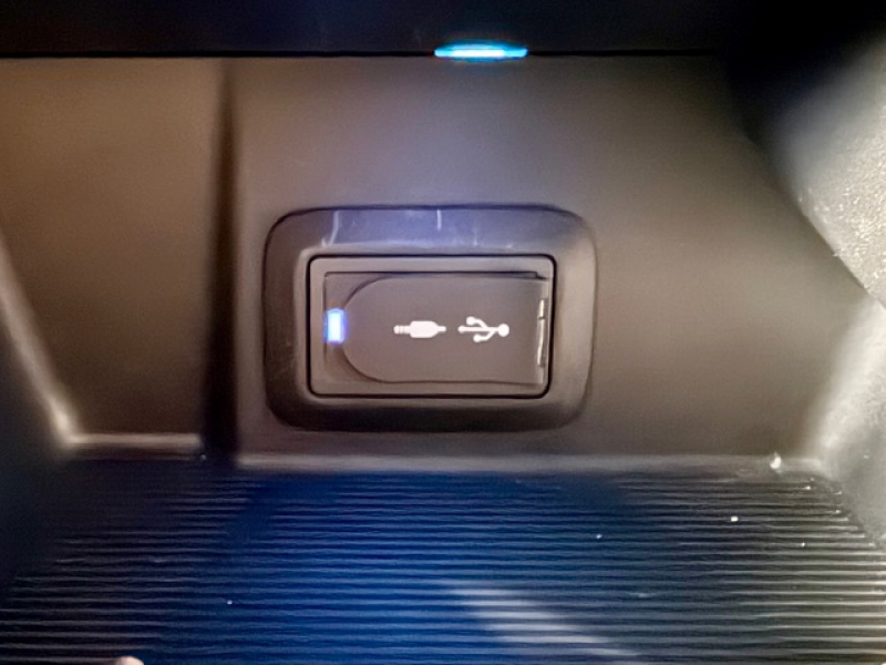 トヨタ ハリアー ハイブリッド