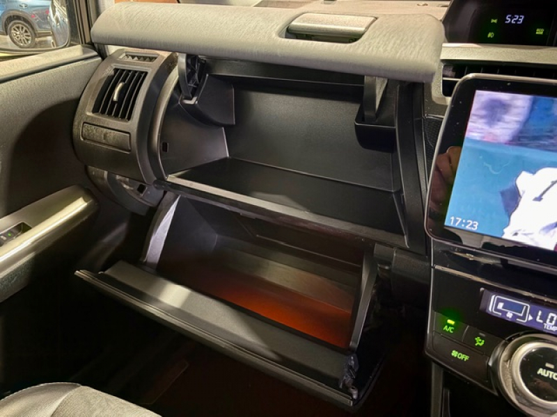 トヨタ プリウスα