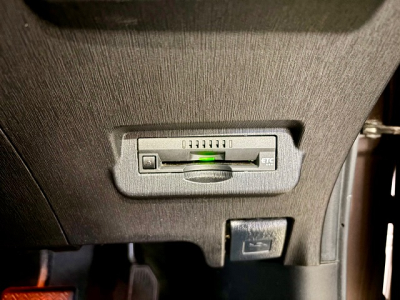 トヨタ プリウスα