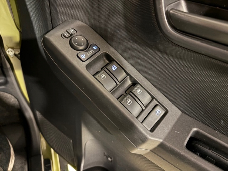 ダイハツ タフト