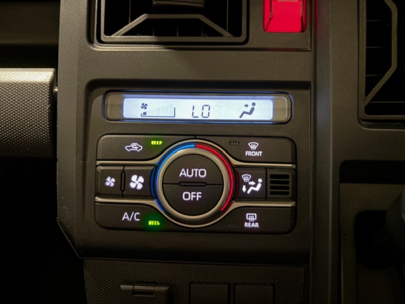 ダイハツ タフト