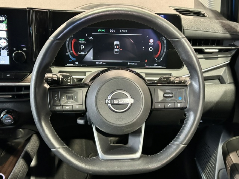 日産 オーラ
