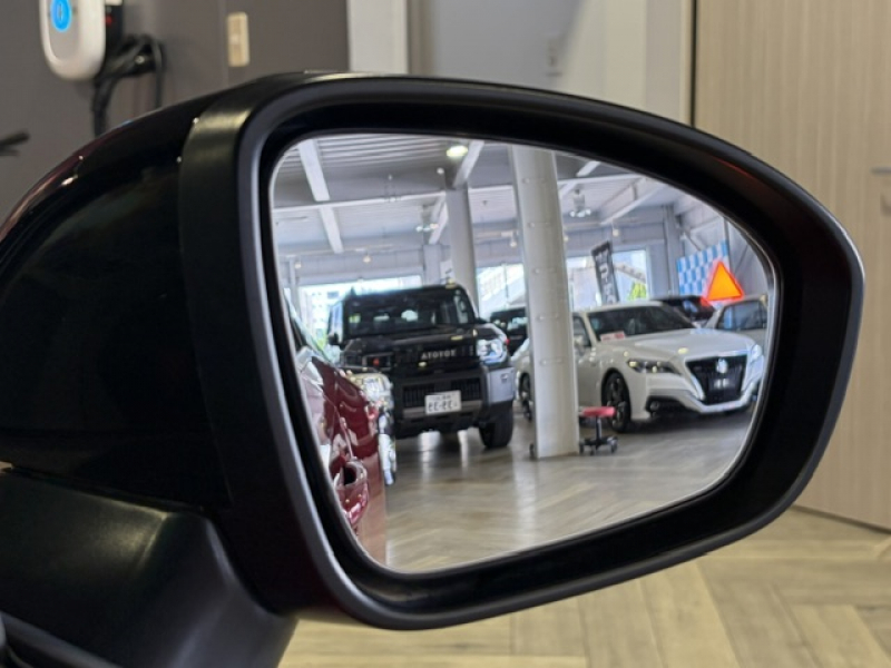 日産 オーラ