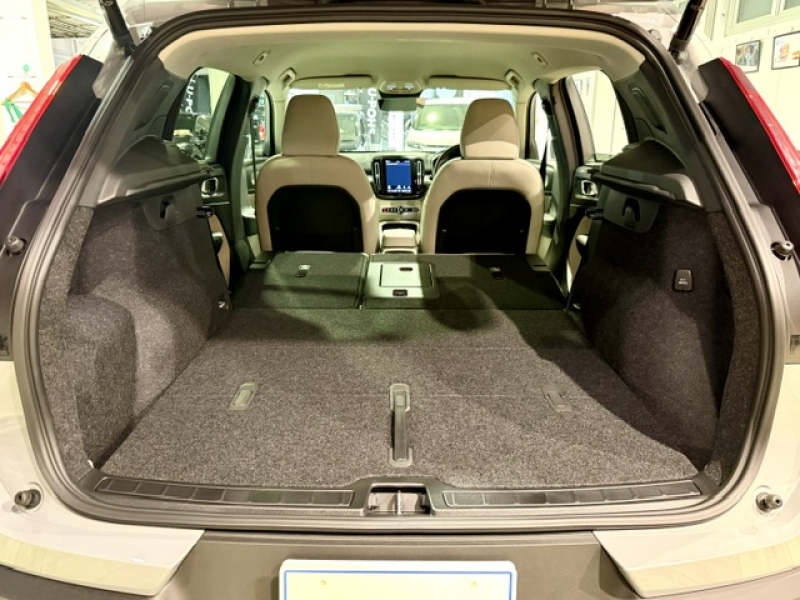 ボルボ XC40