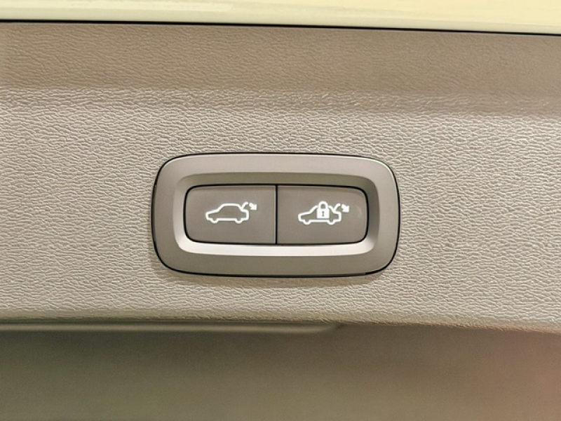 ボルボ XC40