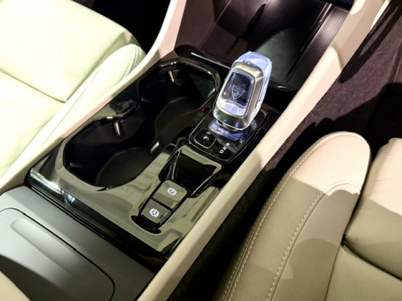 ボルボ XC40