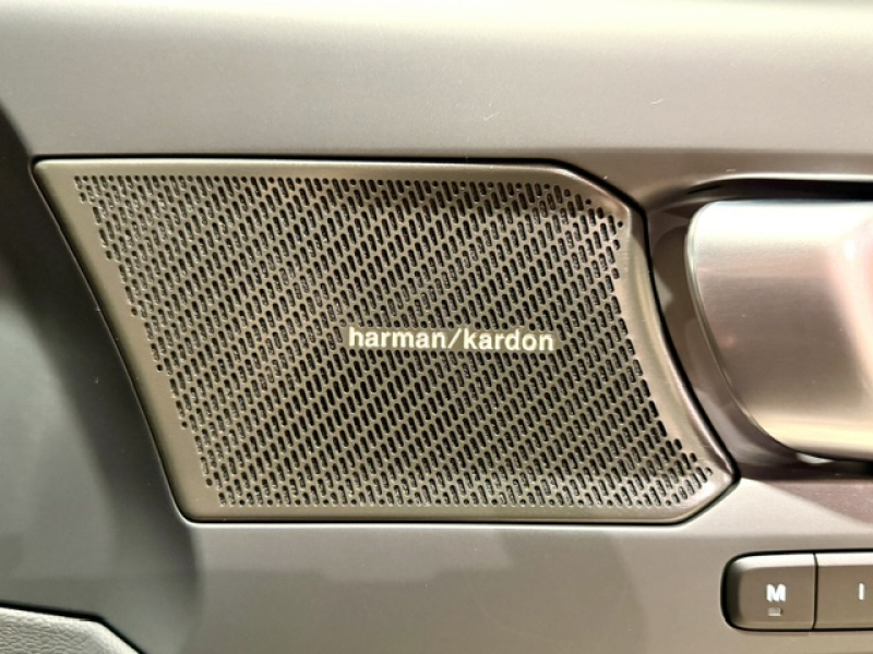ボルボ XC40
