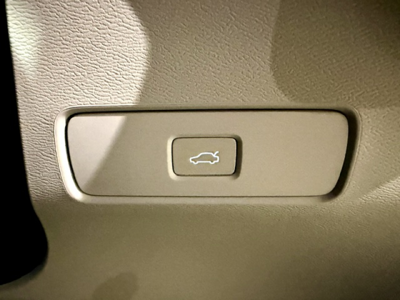 ボルボ XC40
