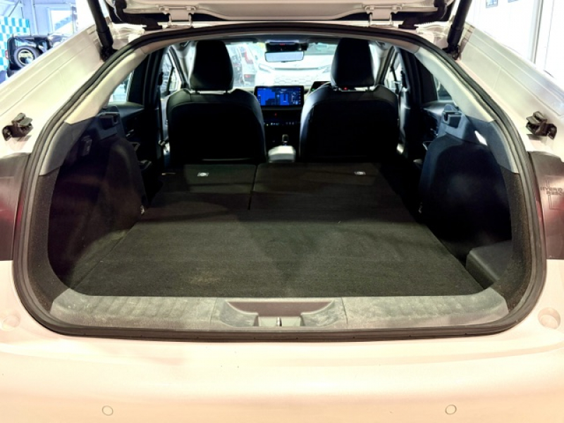 トヨタ プリウスPHEV