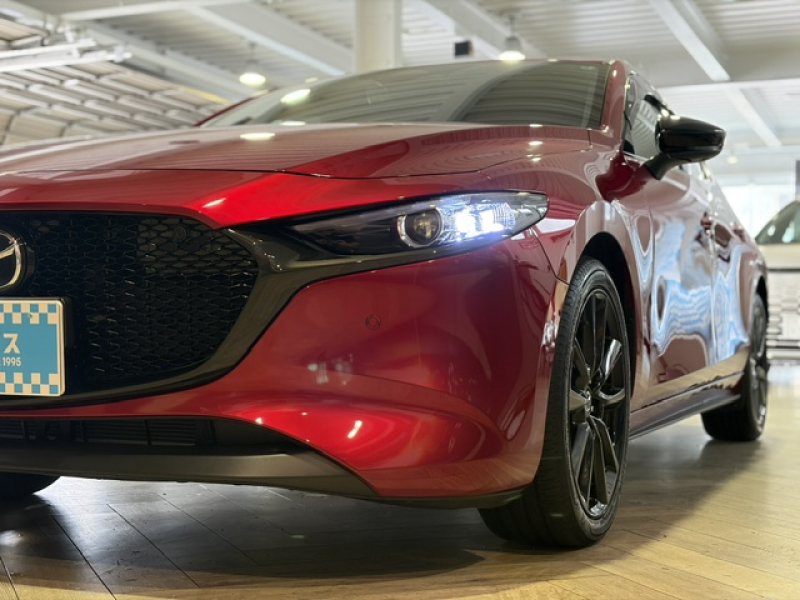 マツダ MAZDA 3