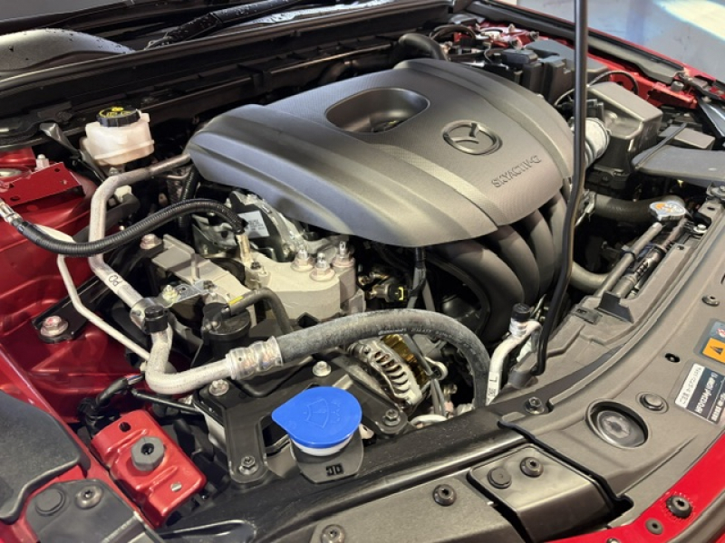 マツダ MAZDA 3