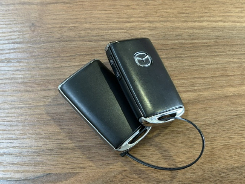 マツダ MAZDA 3