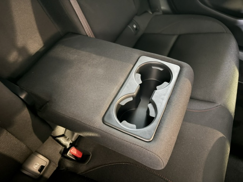 マツダ MAZDA 3