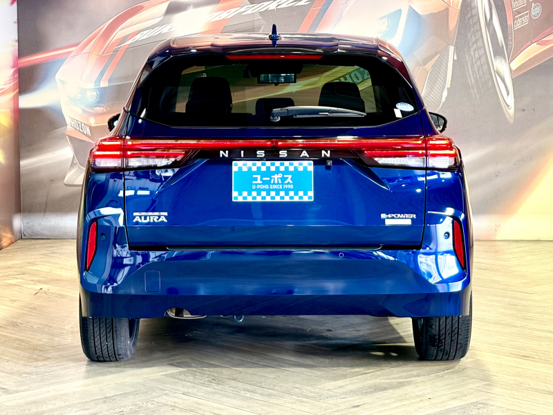 日産 オーラ