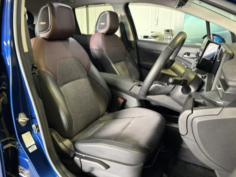 日産 オーラ