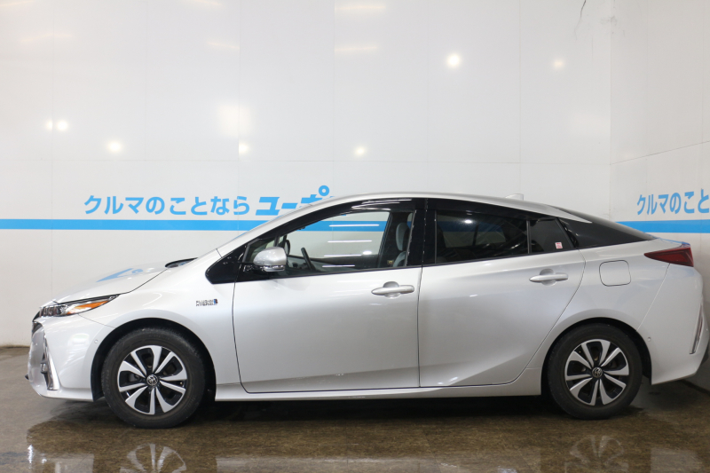 トヨタ プリウス