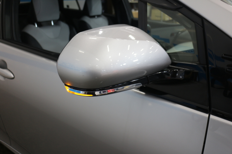 トヨタ プリウス