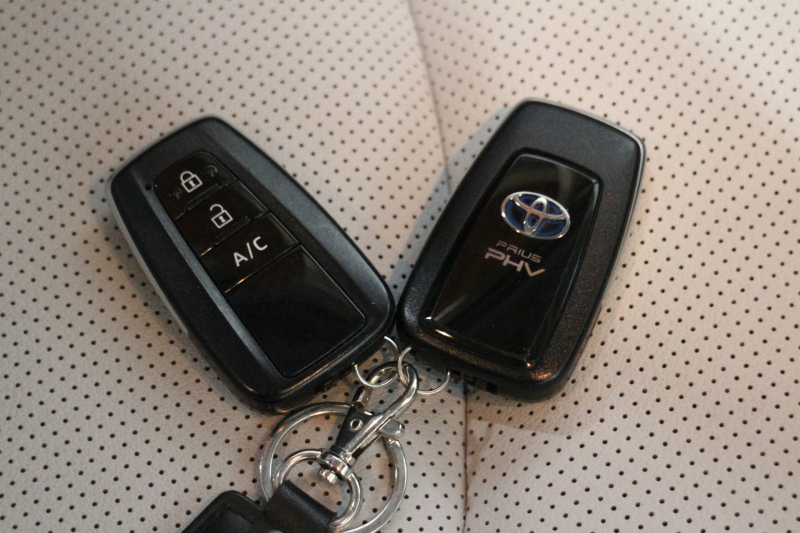 トヨタ プリウス