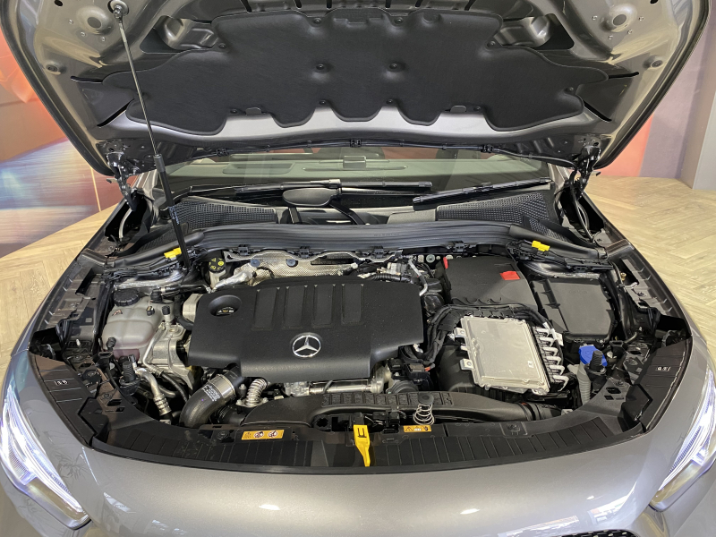 メルセデスベンツ GLA