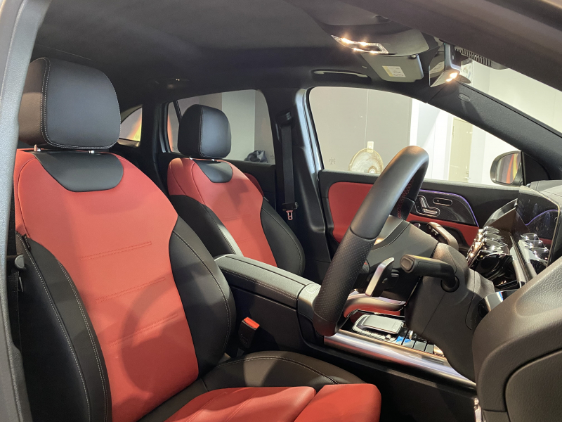 メルセデスベンツ GLA