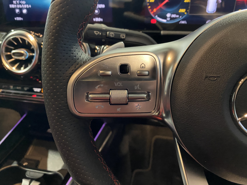 メルセデスベンツ GLA