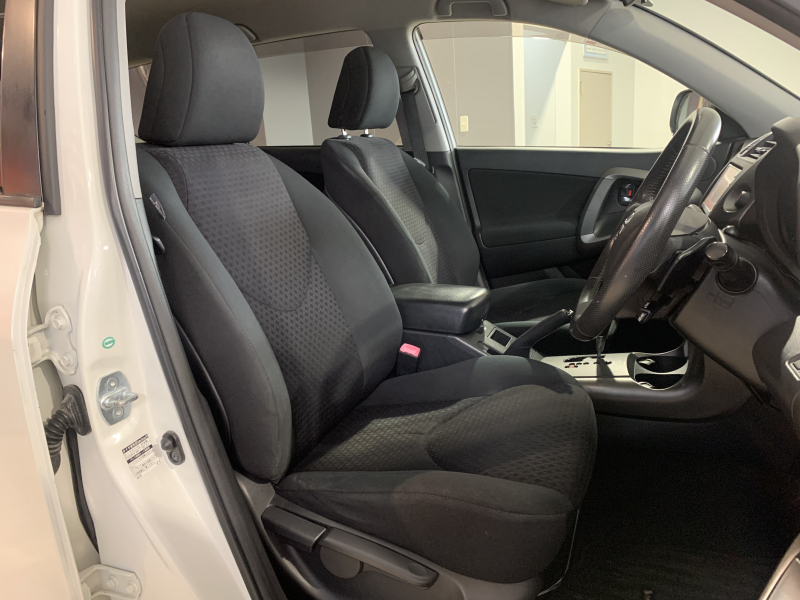 トヨタ ヴァンガード