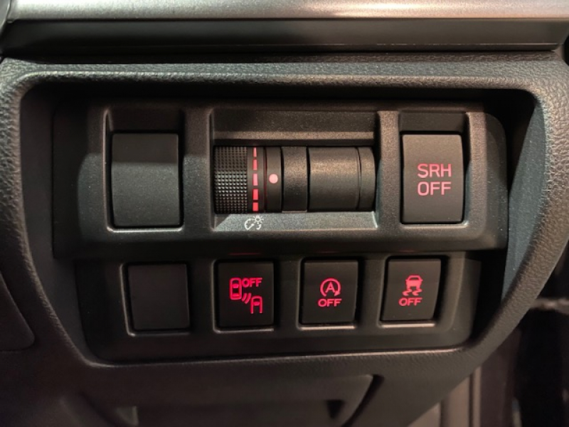 スバル インプレッサ 2.0i-Lアイサイト OP10年保証対象車 プリ