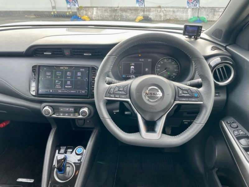 日産 キックス eパワー X OP10年保証対象車 ハーフレザーシート