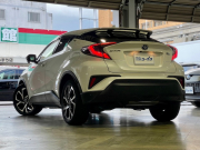 トヨタ C-HR