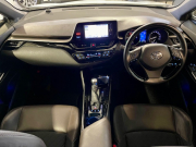 トヨタ C-HR